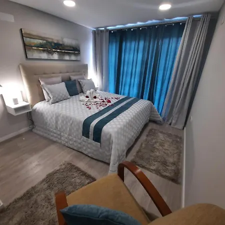 Zeza's Sky Apartment *