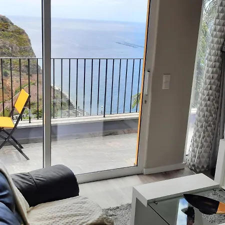 Zeza's Sky Apartment