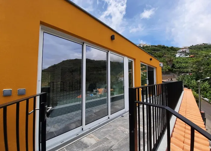 Zeza's Sky Calheta (Madeira)