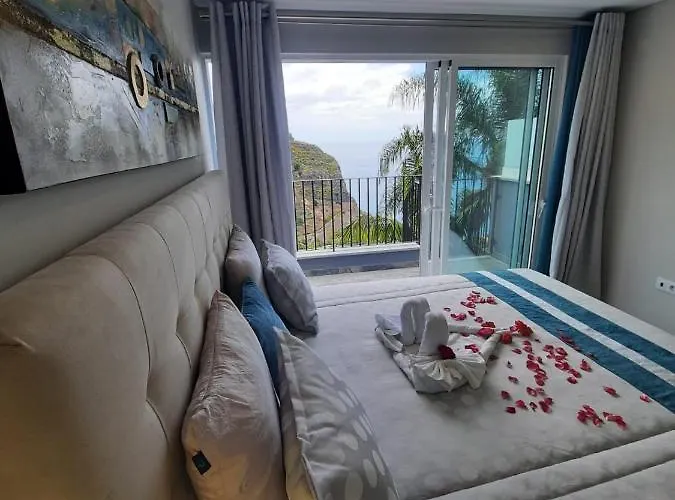 Apartmán Zeza´s Sky Calheta (Madeira)