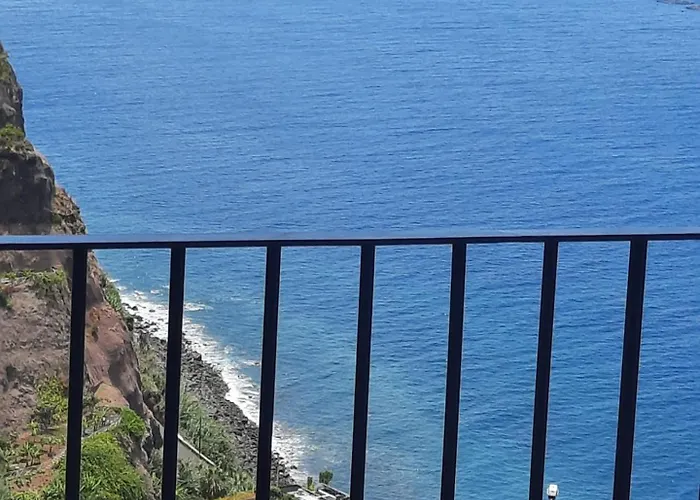 Zeza´s Sky Calheta (Madeira)